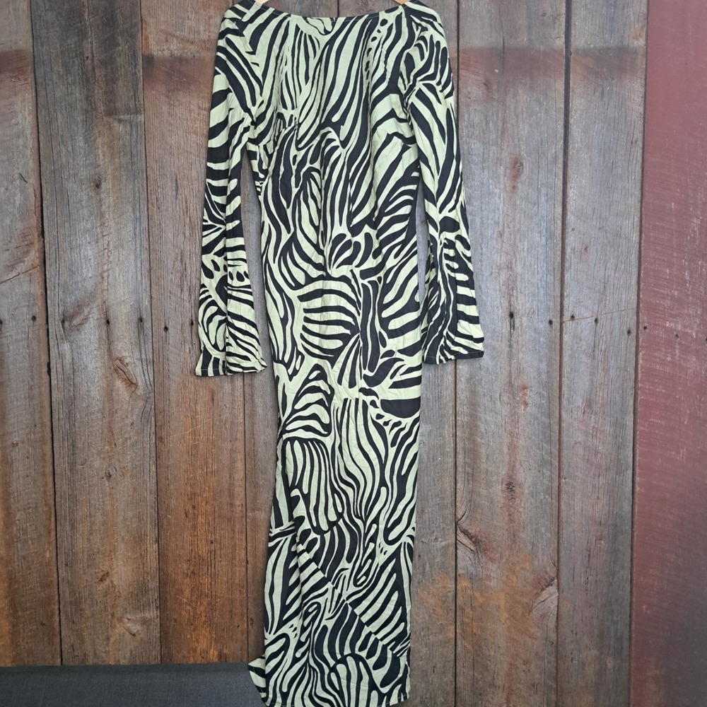 Avant Garde Whimsygoth Y2k Retro Asos Slash Neck Midi Dress 8 V-back Mono Print